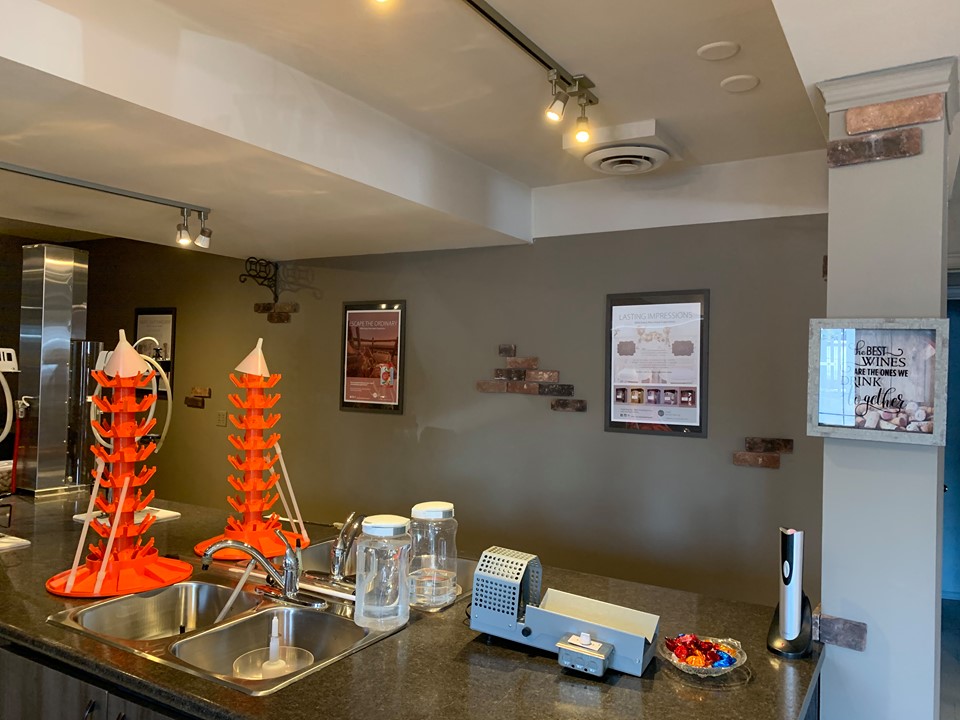 River Wine Works | 10 York St N, Lindsay, ON K9V 3Z6, Canada | Phone: (705) 324-3098