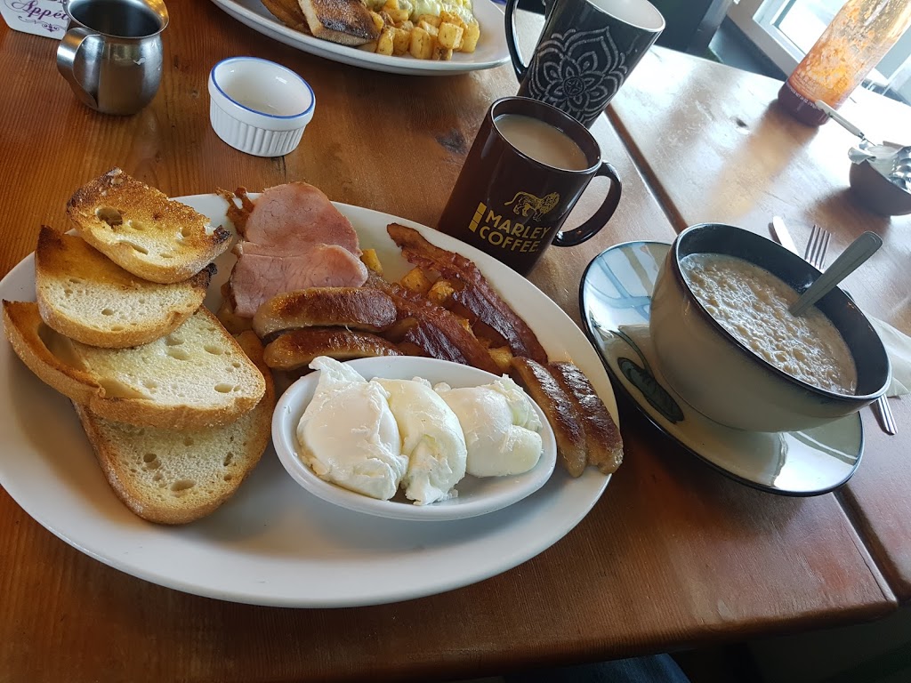 Mission Horse Brunch Restaurant | 33290 Glasgow Ave, Mission, BC V2V 4M2, Canada | Phone: (604) 826-5635