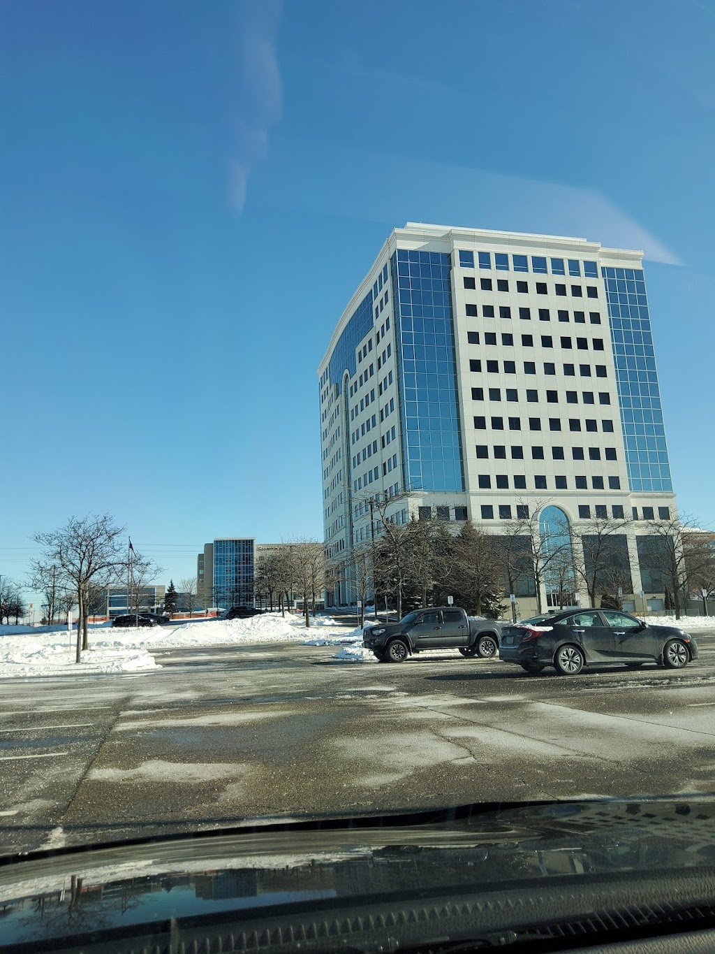 Canada Revenue Agency 5800 Hurontario St, Mississauga, ON L5R 4B4, Canada