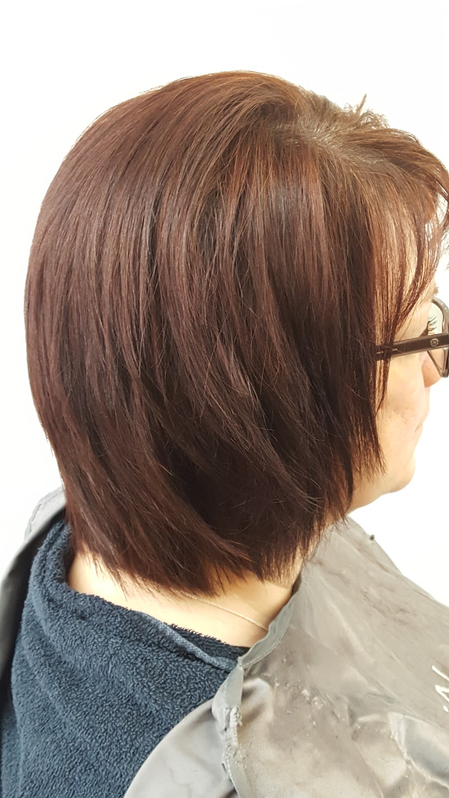 Brunes Platines (Les) | 55 Rue Augusta, Sorel-Tracy, QC J3P 1A4, Canada | Phone: (450) 743-3322