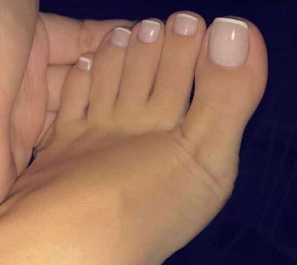 Annie Lecourtois Infirmière en Soins de Pieds - Repentigny | 32 Rue Rochefort, Repentigny, QC J5Y 3C2, Canada | Phone: (514) 892-7219