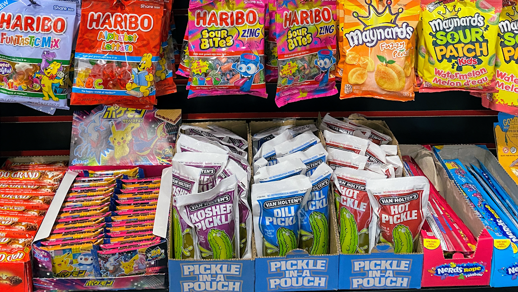 In And Out Convenience - Oakville | 108 Burnhamthorpe Rd E, Oakville, ON L6H 7C8, Canada | Phone: (905) 257-0007