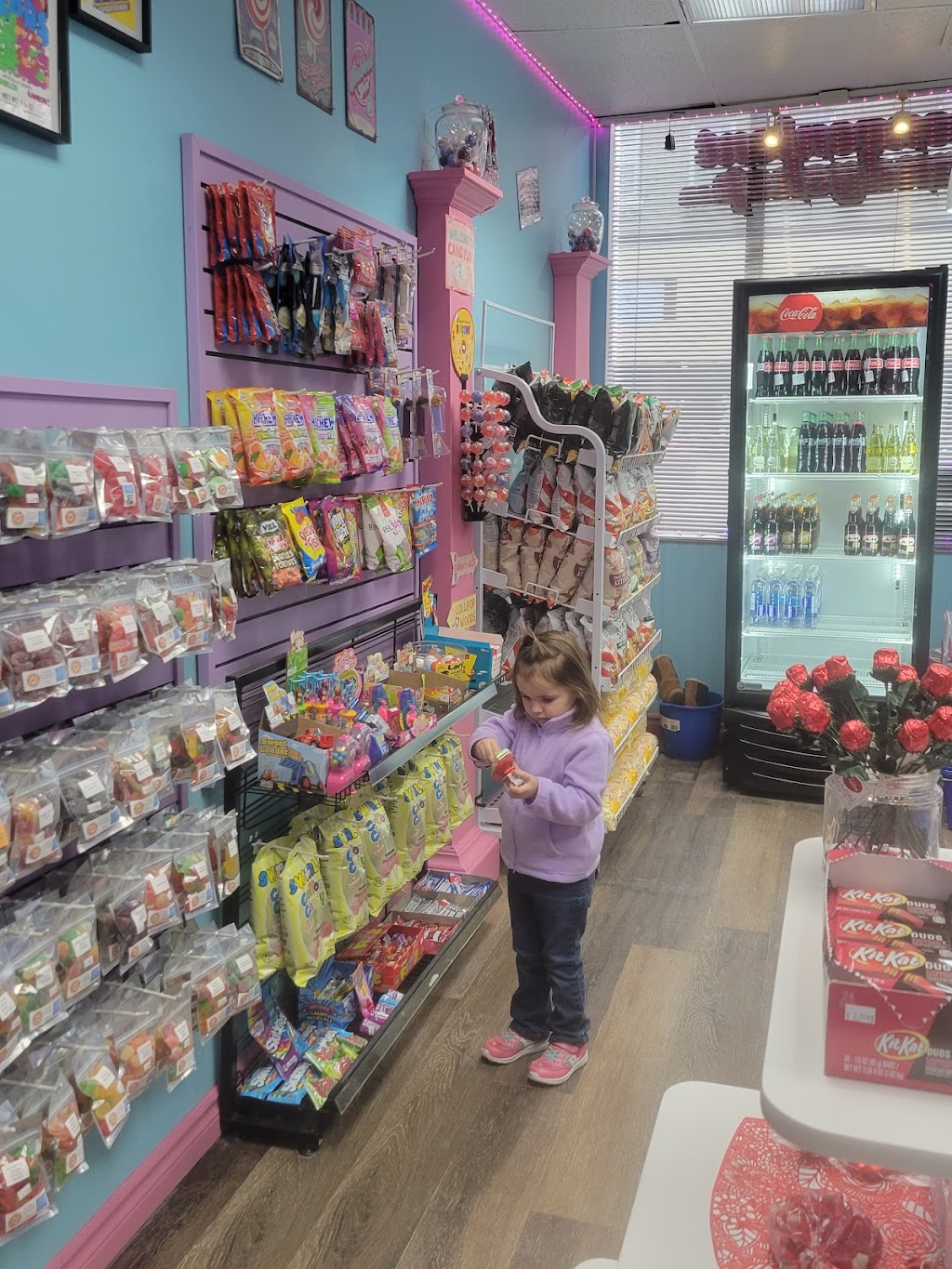 ConvenientCandy Shop | 10 Dundas St E, Napanee, ON K7R 1H6, Canada | Phone: (343) 989-4845