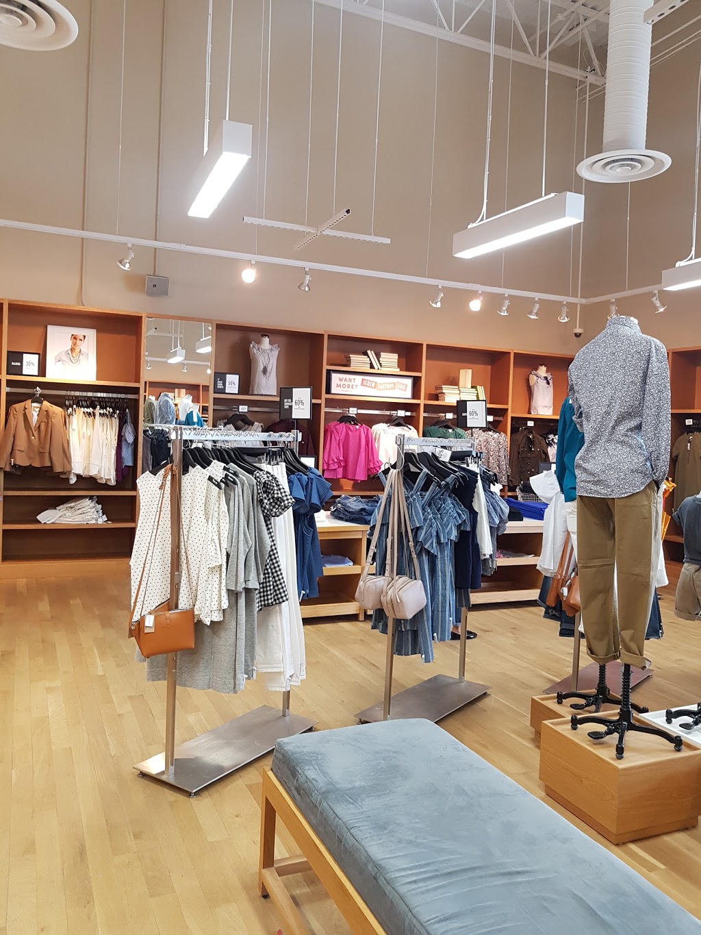 J.Crew Factory | 1430 Parsons Rd NW, Edmonton, AB T6N 0B5, Canada | Phone: (780) 434-5413