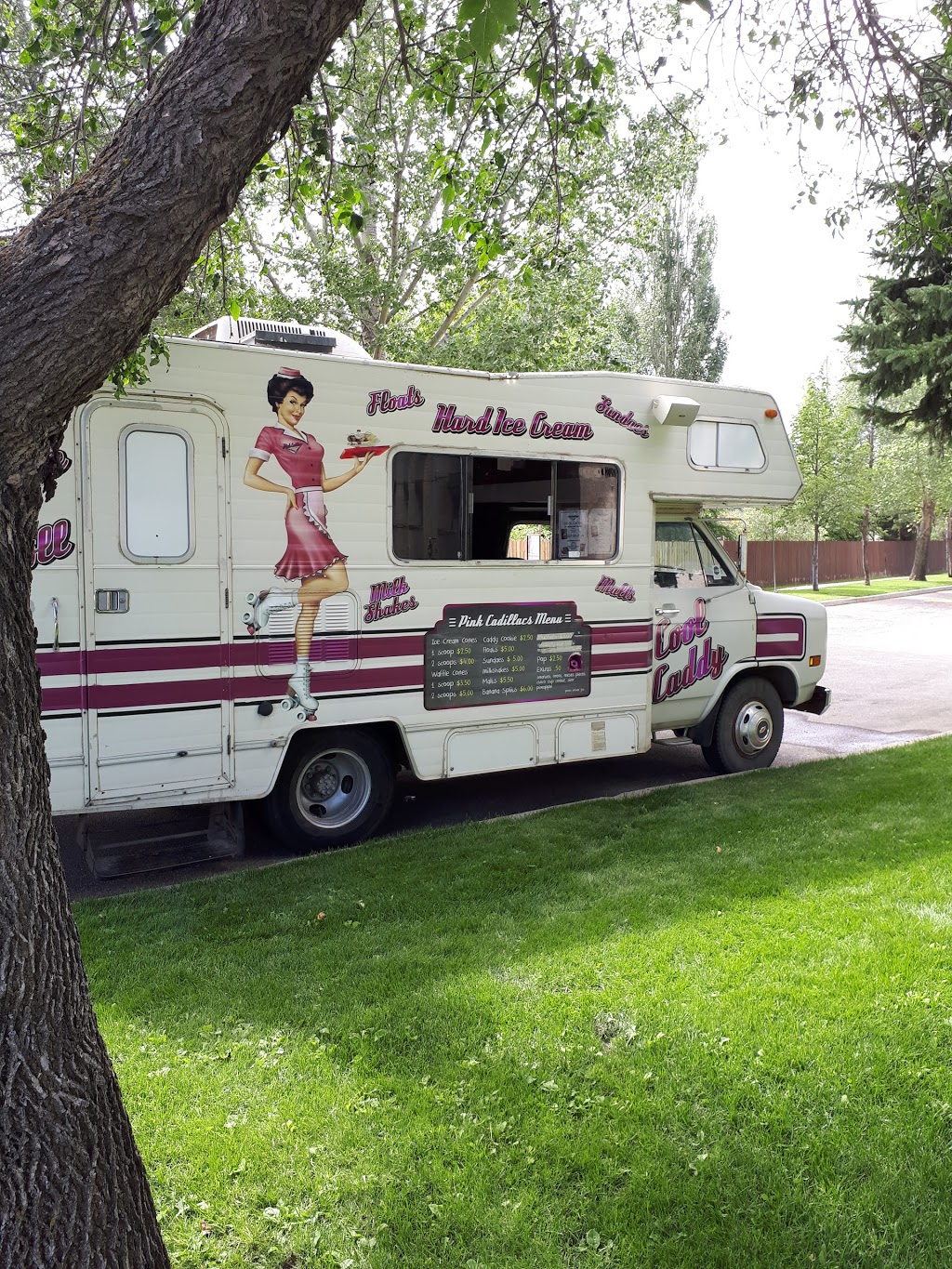 Palace Gates | 251 Russell Rd, Saskatoon, SK S7K 7H1, Canada | Phone: (306) 683-2436