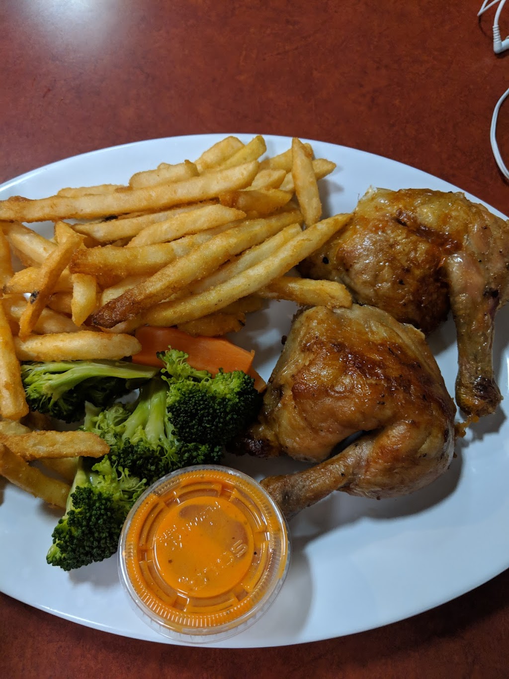 Liberty Village Rotisserie | 141 Jefferson Ave, Toronto, ON M6K 3E4, Canada | Phone: (416) 516-4233