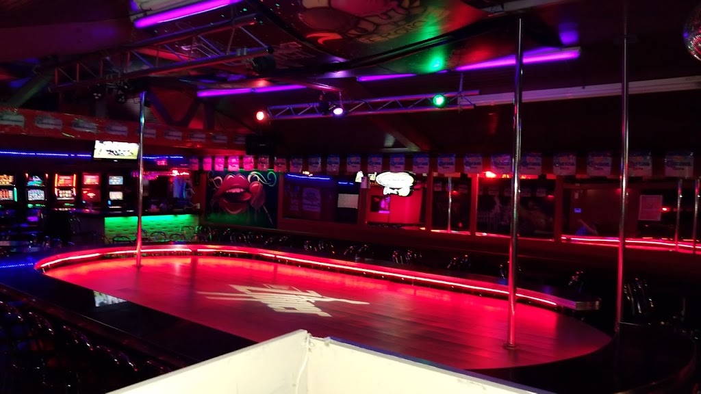 Bar The Zipper | 17415 Av. Saint-Louis, Saint-Hyacinthe, QC J2T 3H1, Canada | Phone: (450) 773-5656