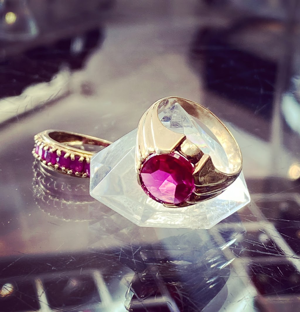 Westshore Jewelry | 730 Goldstream Ave, Victoria, BC V9B 0H9, Canada | Phone: (778) 406-0606