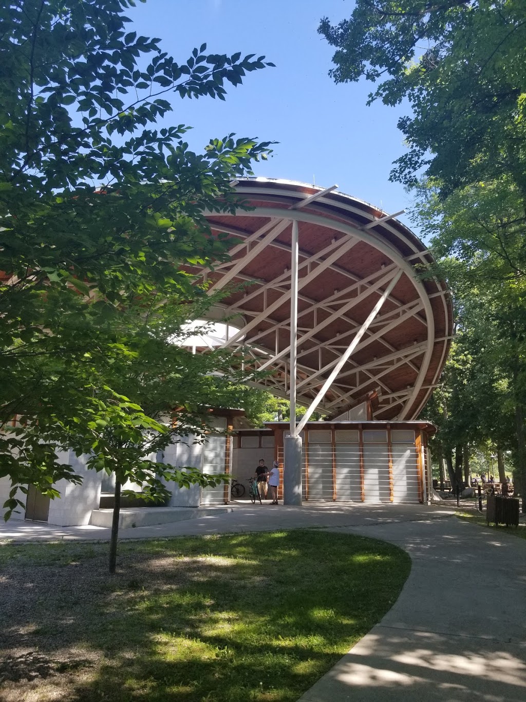 Vincent Massey Park | Heron Rd, Ottawa, ON K1H, Canada | Phone: (613) 239-5000
