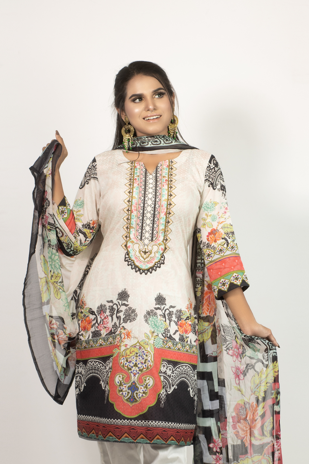 SHALUK | 11 Echo Glen Rd, Toronto, ON M1G 3W2, Canada | Phone: (647) 707-6947