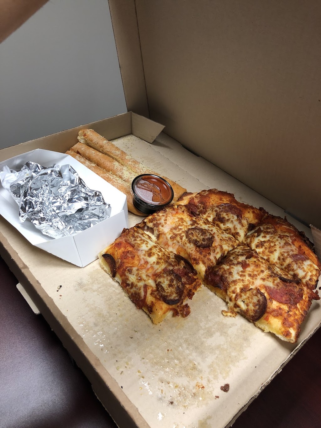 Pizza Hut | 601 8 St E, Saskatoon, SK S7H 0R1, Canada | Phone: (306) 668-3030