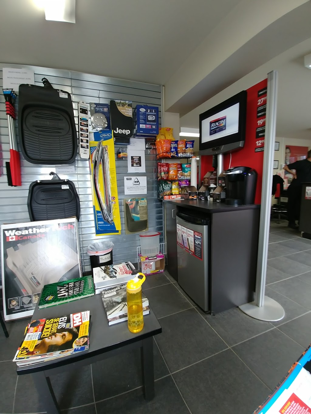 Lebeau Vitres dautos | 2542 Rue Notre-Dame Est, Thetford Mines, QC G6G 2W5, Canada | Phone: (418) 338-4281
