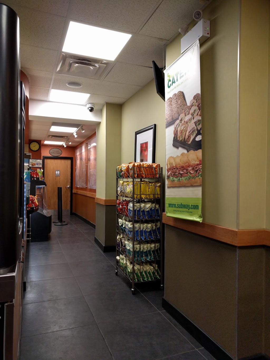 Subway | 268 Dupont St, Toronto, ON M5R 1V7, Canada | Phone: (416) 962-7827