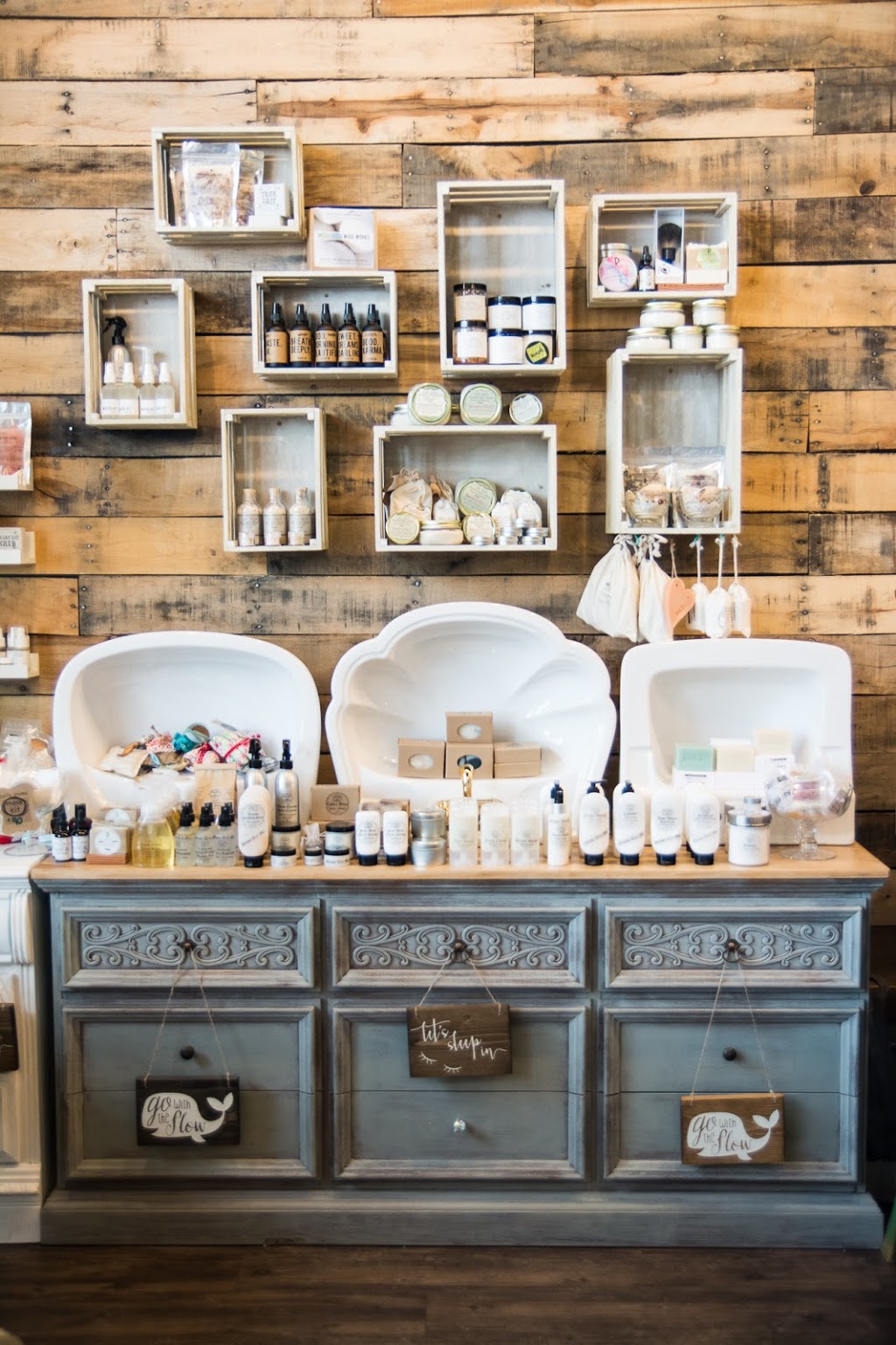 The Handpicked Home | 1406 Johnston Rd, White Rock, BC V4B 3Z5, Canada | Phone: (778) 291-4663