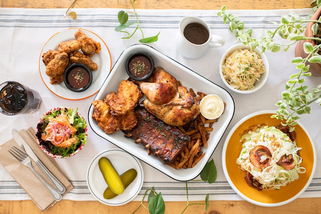 Mon Petit Poulet | 20 Bd Jean-Paul-Vincent, Longueuil, QC J4G 2M5, Canada | Phone: (450) 332-4332