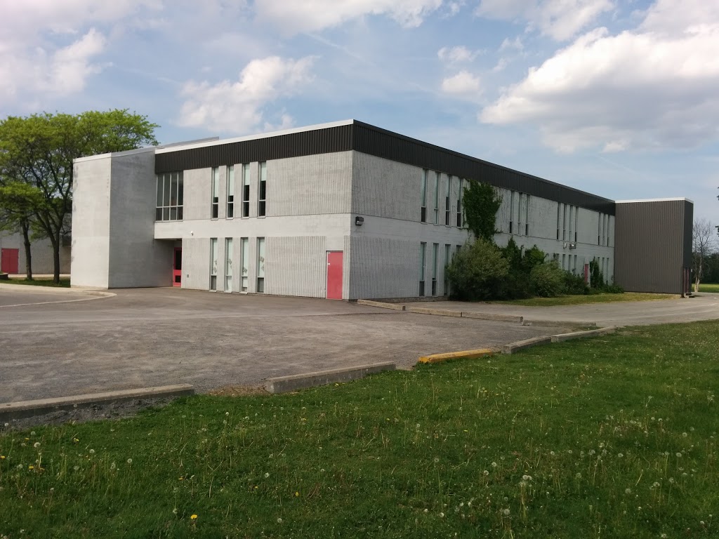 D. A. Moodie Intermediate School | 595 Moodie Dr, Nepean, ON K2H 8A8, Canada | Phone: (613) 829-4081