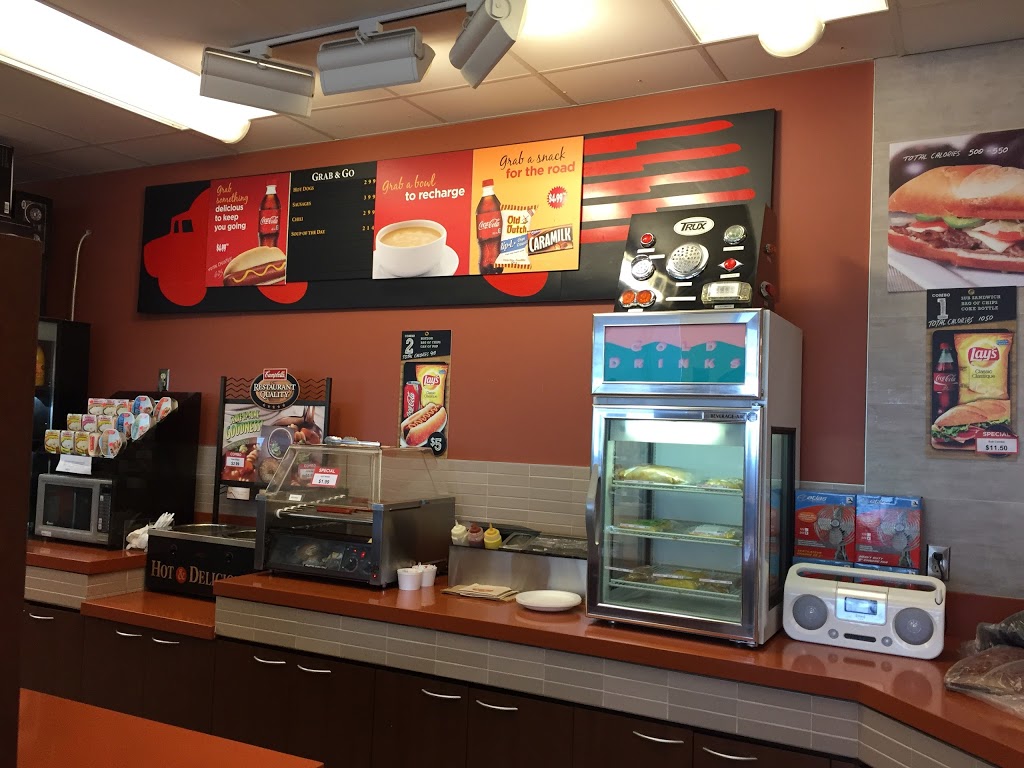 Petro-Pass Truck Stop | 7300 Dixie Rd, Mississauga, ON L5S 1E1, Canada | Phone: (905) 670-0328