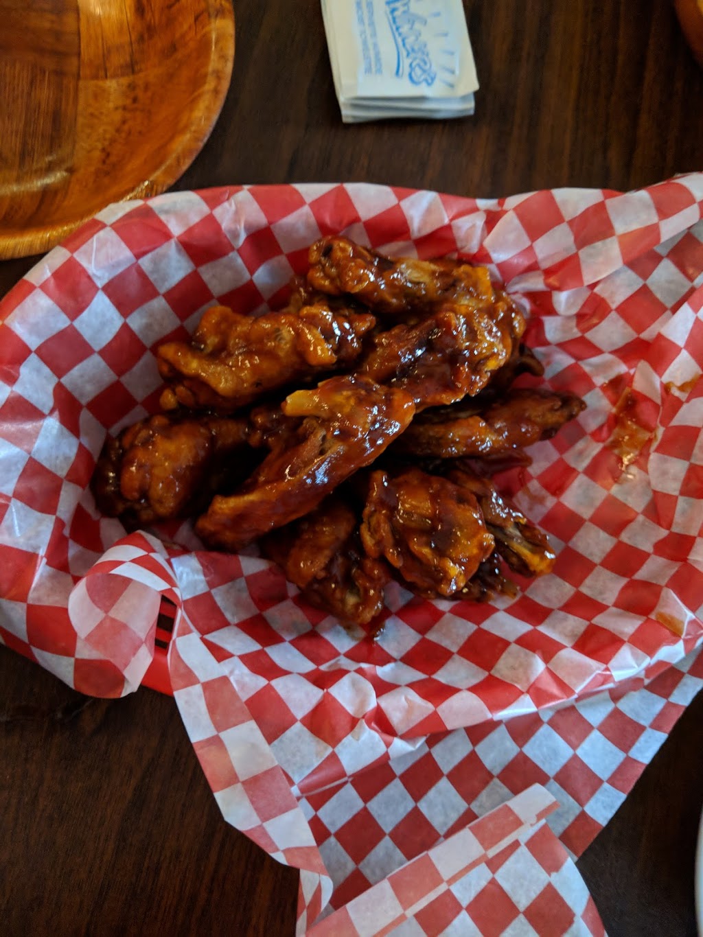 The Eager Beaver Eatery and Sports Bar | 6852 Drummond Rd, Niagara Falls, ON L2G 4P3, Canada | Phone: (905) 356-7740