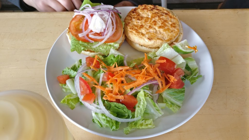 Ernies Cafe | 744 Airport Cir Dr, Friday Harbor, WA 98250, USA | Phone: (360) 378-6605
