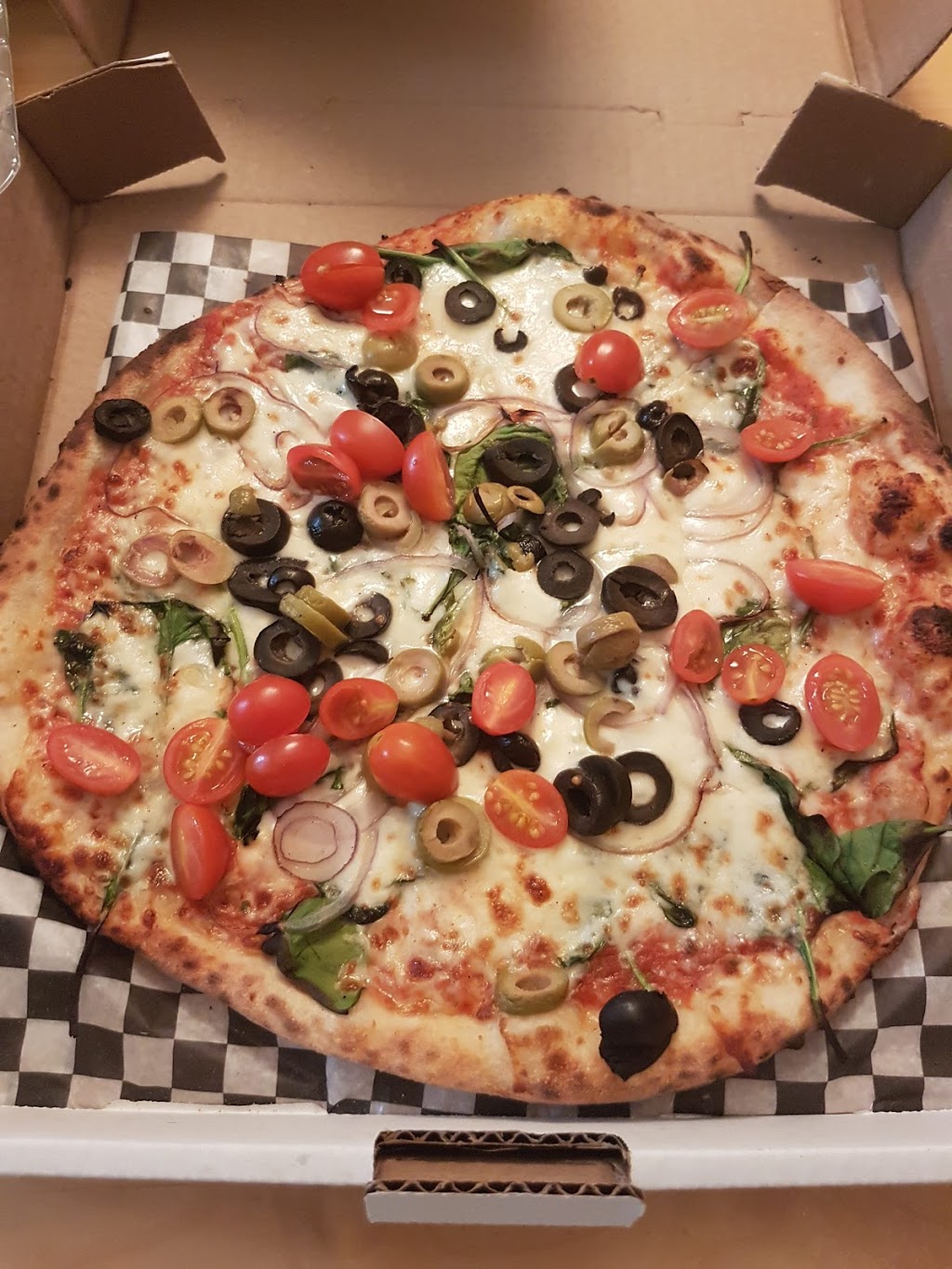 Pizzeria Bros | 16952 Route Transcanadienne, Kirkland, QC H9H 0C5, Canada | Phone: (514) 726-6666