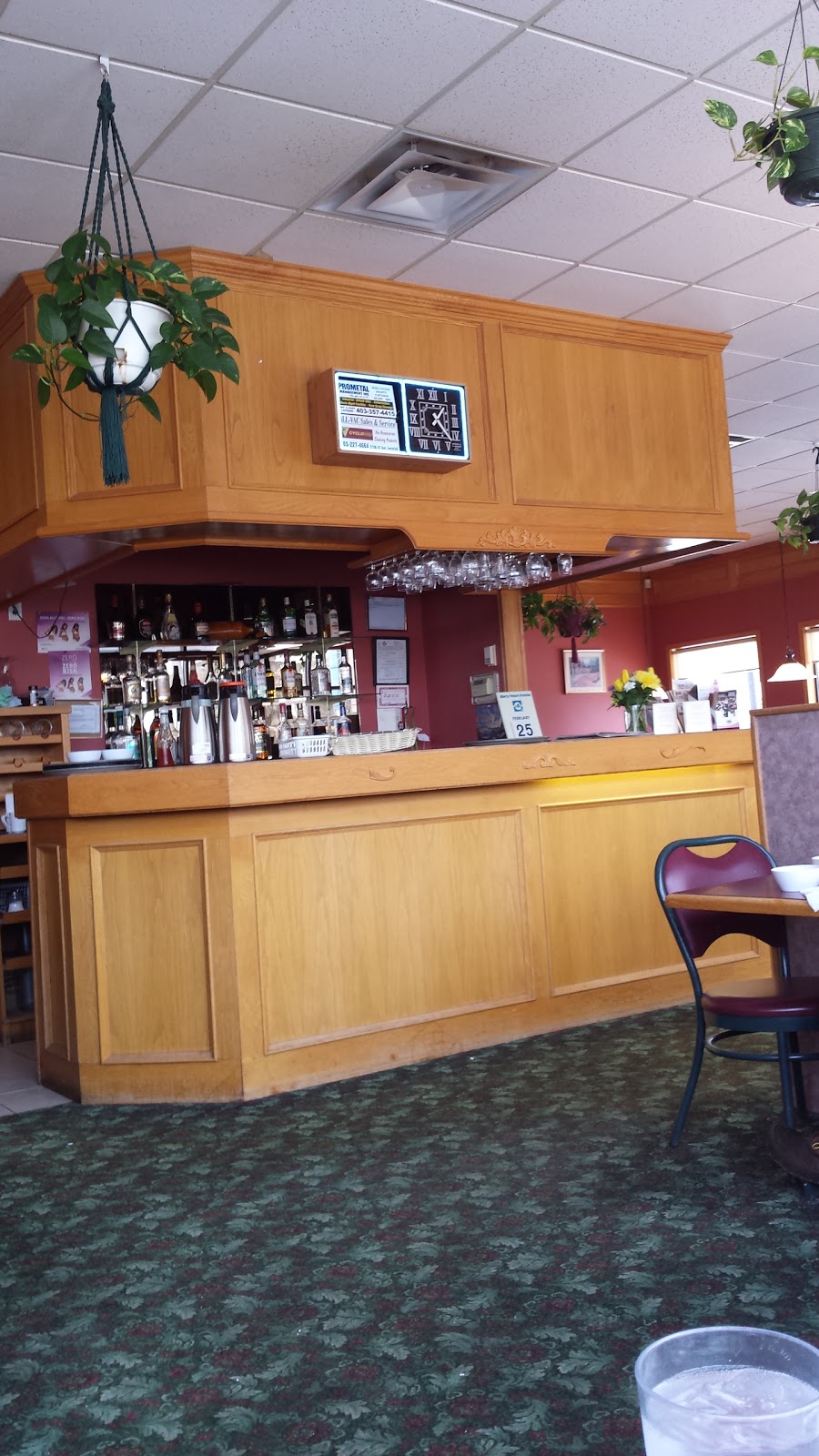 Mountainview Restaurant | 5127 49 St, Innisfail, AB T4G 1L9, Canada | Phone: (403) 227-5959