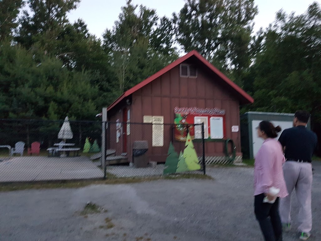 Whispering Pines Campground at Santas Village | 1623 Golden Beach Rd, Bracebridge, ON P1L 1W8, Canada | Phone: (705) 645-5682