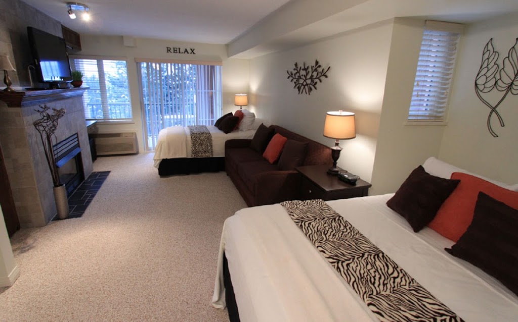 Vacations Kelowna | 3185 Via Centrale #11, Kelowna, BC V1V 2A7, Canada | Phone: (866) 655-0657