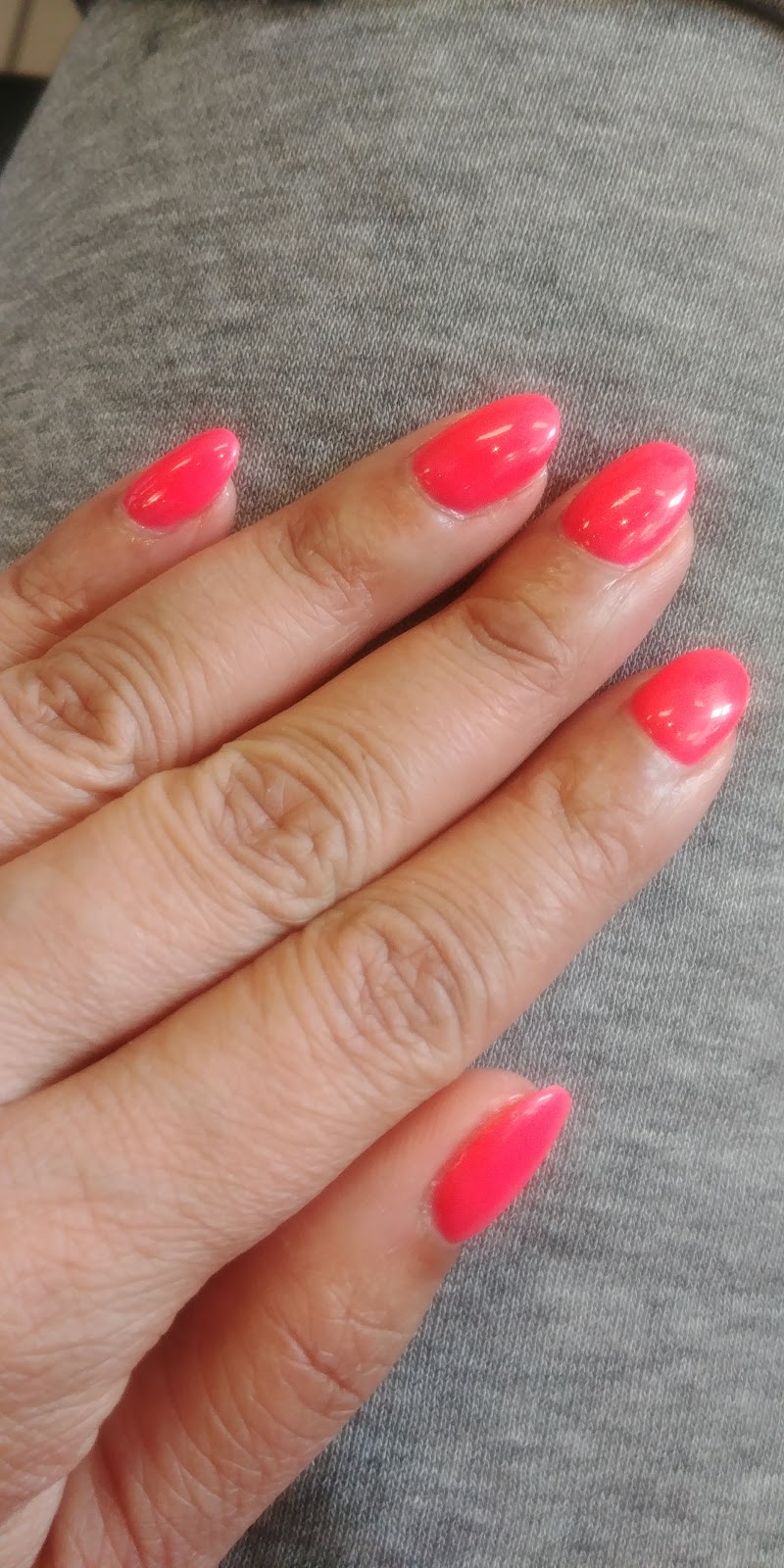 Chloe’s nails & spa | 1110 Panatella Blvd NW, Calgary, AB T3K 0S6, Canada | Phone: (403) 265-6551