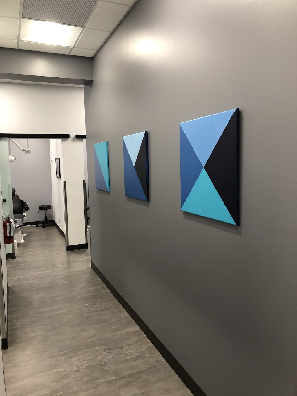 New West Oral Surgery - Dr. Ray Grewal and Dr. Akash Villing | 982 Quayside Dr, New Westminster, BC V3M 0L5, Canada | Phone: (604) 553-6725