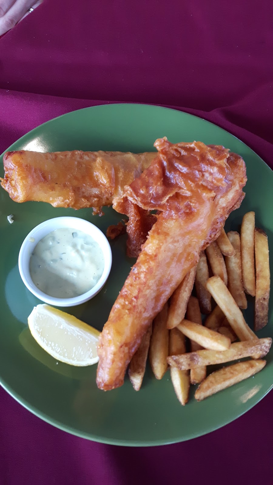 Runways Cafe | 4881 Fountain St N, Breslau, ON N0B 1M0, Canada | Phone: (519) 648-2211