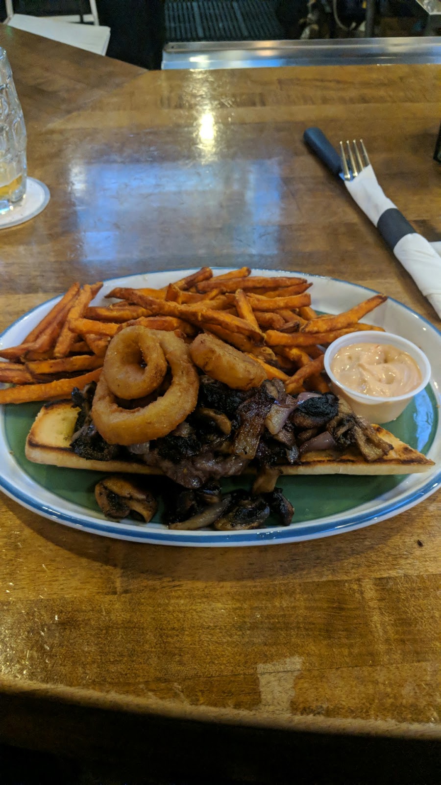 Kingswood Pub | 9371 No 5 Rd, Richmond, BC V7A 4E1, Canada | Phone: (604) 272-3742