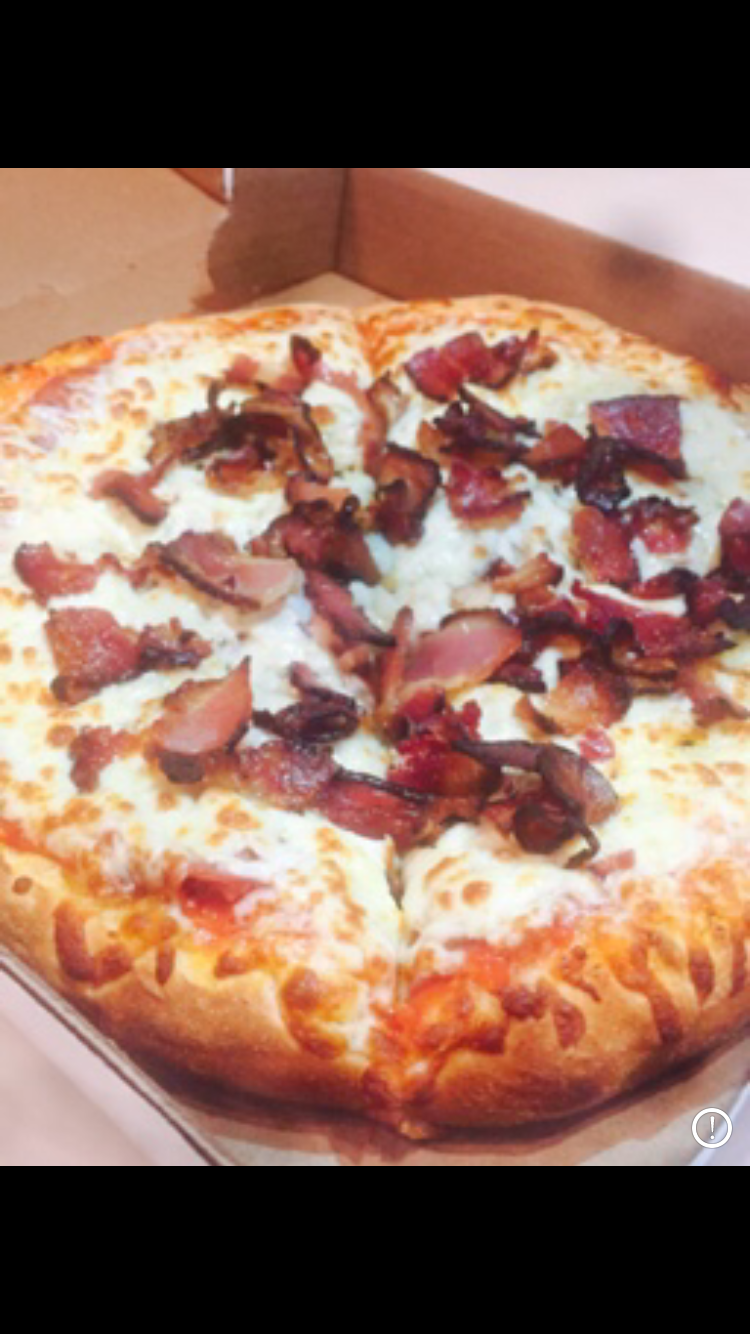 Restaurant pizza mike 2 pour 1 | 7 Rue Child, Coaticook, QC J1A 2B2, Canada | Phone: (819) 849-4422