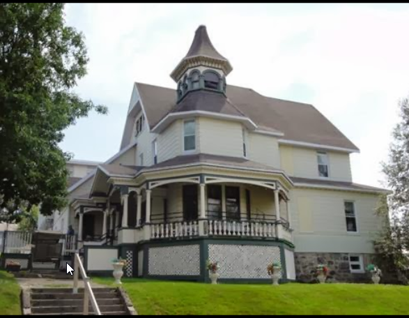 Le Manoir à St-Damien | 160 Rue Commerciale, Saint-Damien-de-Buckland, QC G0R 2Y0, Canada | Phone: (418) 789-3241