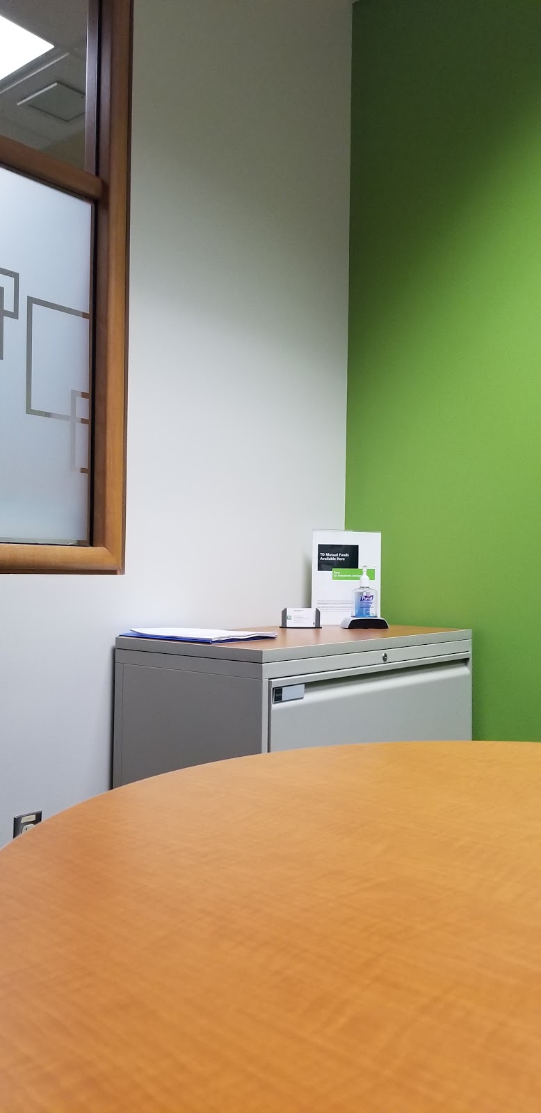 TD Canada Trust Branch and ATM | 15110 North Bluff Rd, White Rock, BC V4B 3E5, Canada | Phone: (604) 541-7100