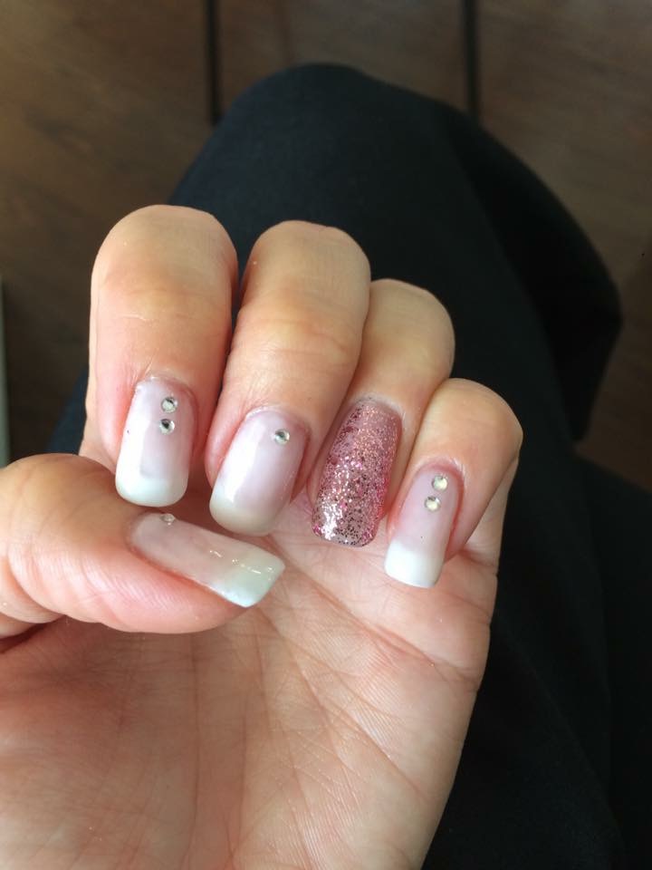 Esthétique Création Beauté | 66 Rue des Carrières, Chambly, QC J3L 2H6, Canada | Phone: (450) 982-1336