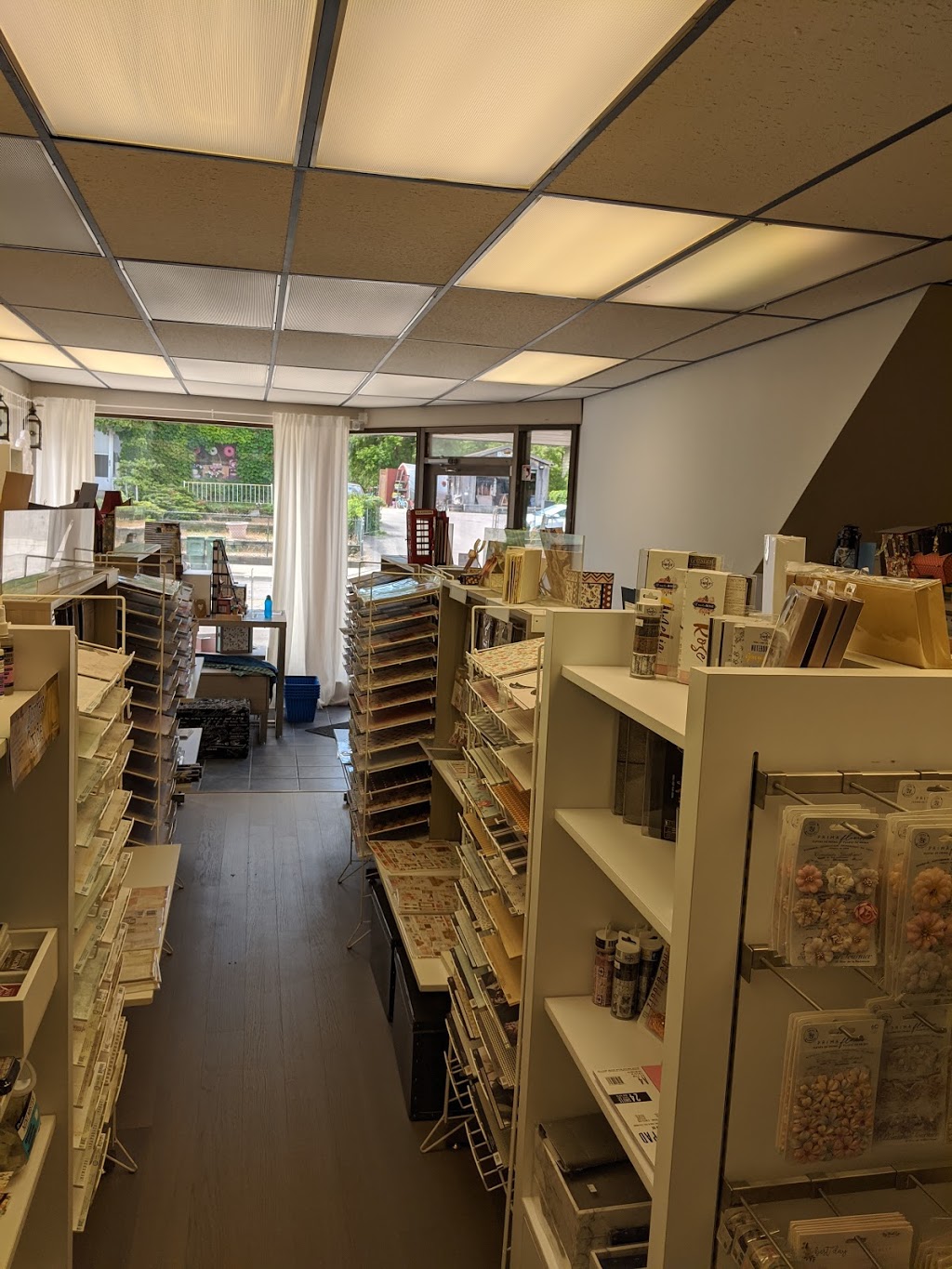 Pear Tree Treasures | 1813 King St E, Hamilton, ON L8K 1V6, Canada | Phone: (905) 512-8128