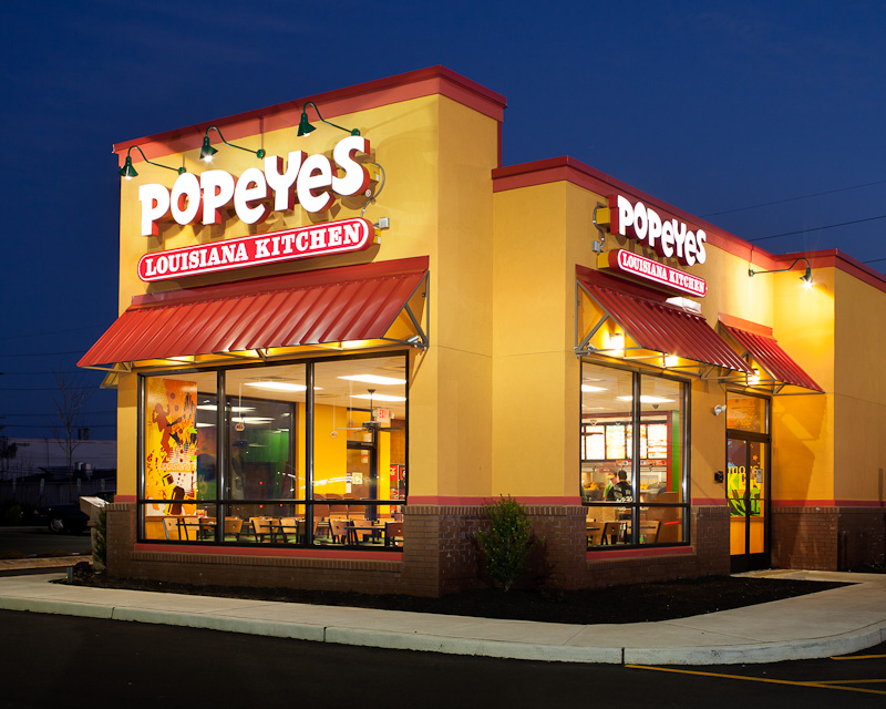 Popeyes Louisana Kitchen | 3582 Major MacKenzie Dr W #4, Vaughan, ON L4H 3T6, Canada | Phone: (905) 303-7003