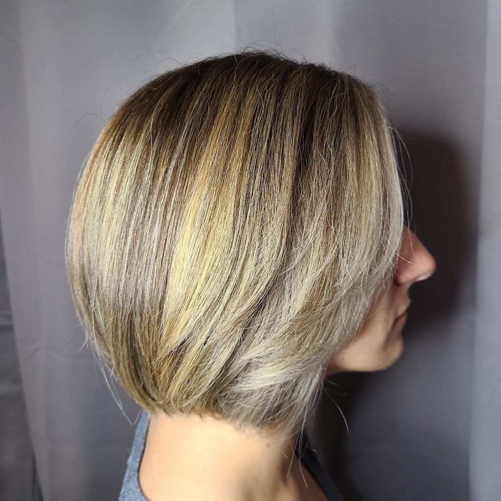 Barries Hair Girl | hair care | 81 Masters Dr, Barrie, ON L4M 6W8, Canada | 7057188456 OR +1 705-718-8456