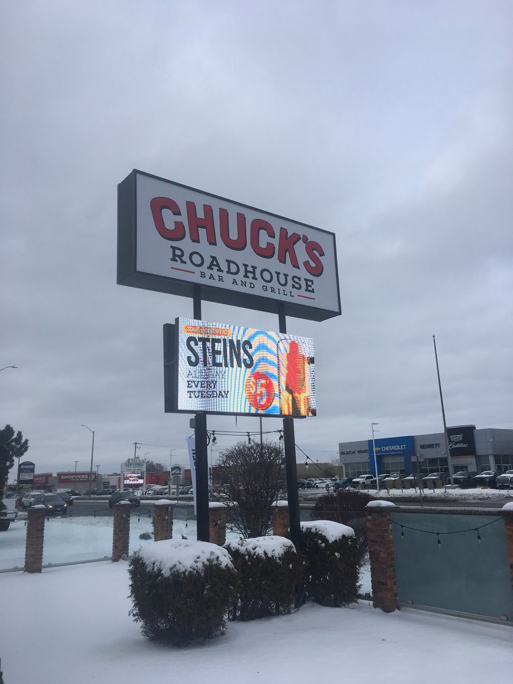 Chucks Roadhouse Bar & Grill | 440 Hespeler Rd, Cambridge, ON N1R 6J7, Canada | Phone: (519) 622-8334