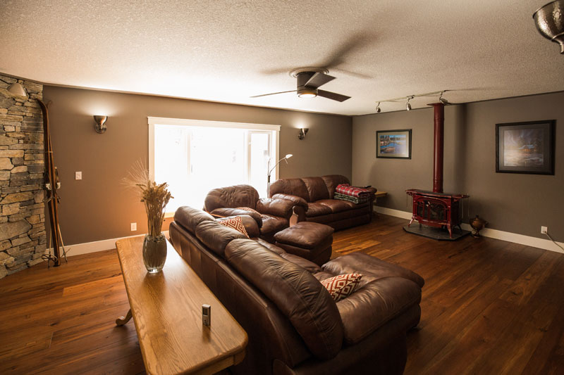 Homestead Custom Carpentry | 166 Clearview Dr #4, Pine Lake, AB T0M 1S0, Canada | Phone: (403) 588-9301