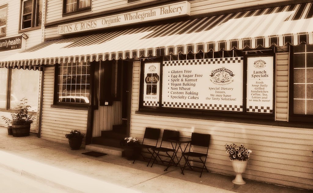 Buns & Roses Organic Bakery | 6519 111 St NW, Edmonton, AB T6H 4R5, Canada | Phone: (780) 438-0098