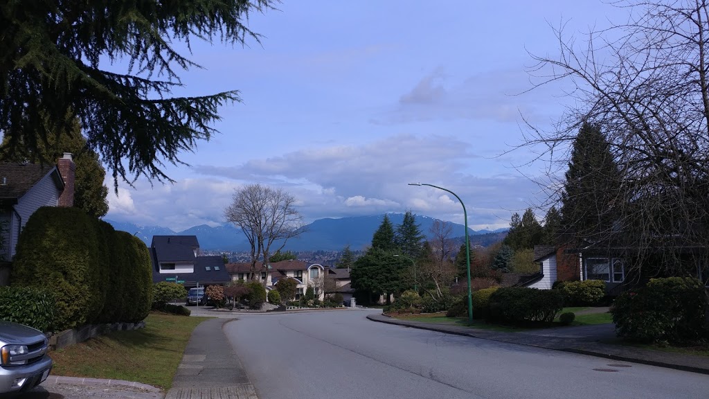 Buckingham Elementary | 6066 Buckingham Ave, Burnaby, BC V5E 2A4, Canada | Phone: (604) 296-9004