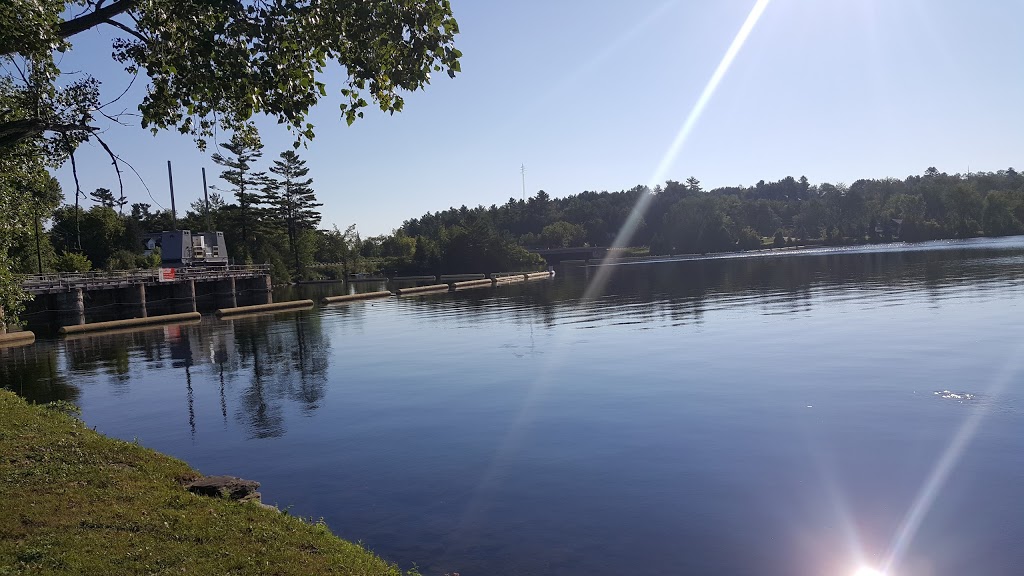 Jockos Beach Resort and Motel | 5253 Calabogie Rd, Calabogie, ON K0J 1H0, Canada | Phone: (613) 752-2107
