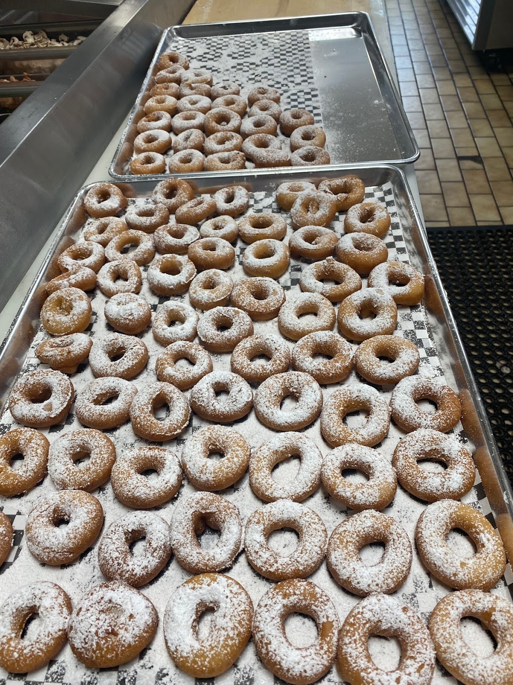 Pizza House | 1000 Essex County Rd 22, Belle River, ON N0R 1A0, Canada | Phone: (519) 727-6444
