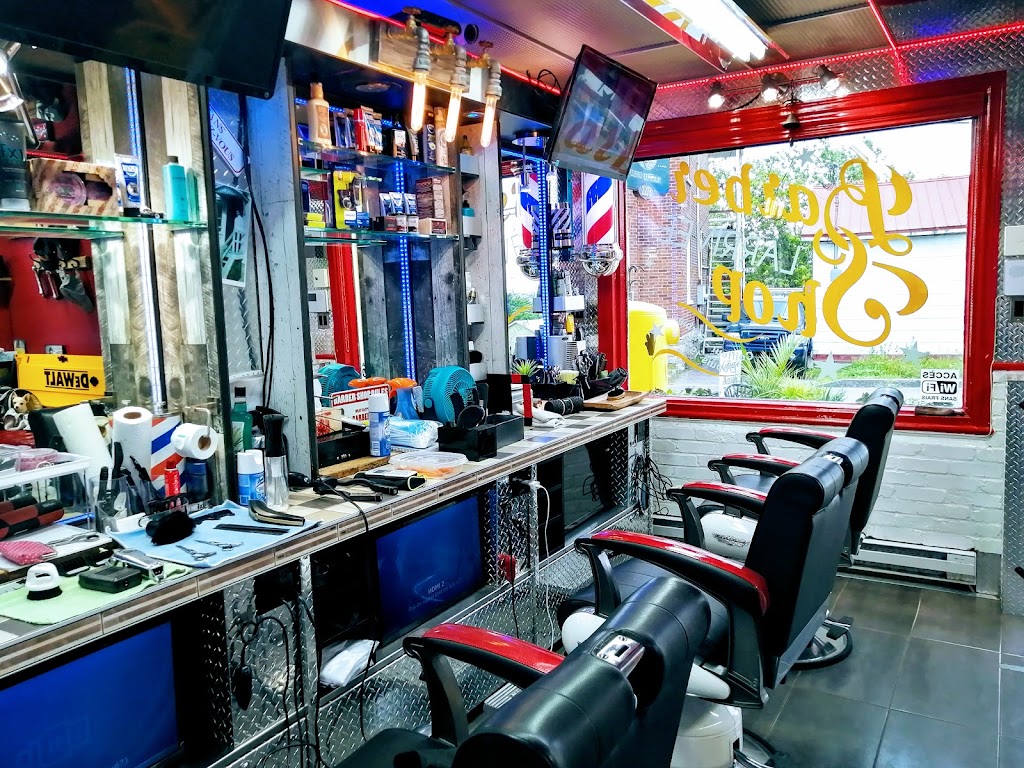 Salon Larrivée | 2275 Ave Royale, Quebec City, QC G1C 1P5, Canada | Phone: (418) 666-4977