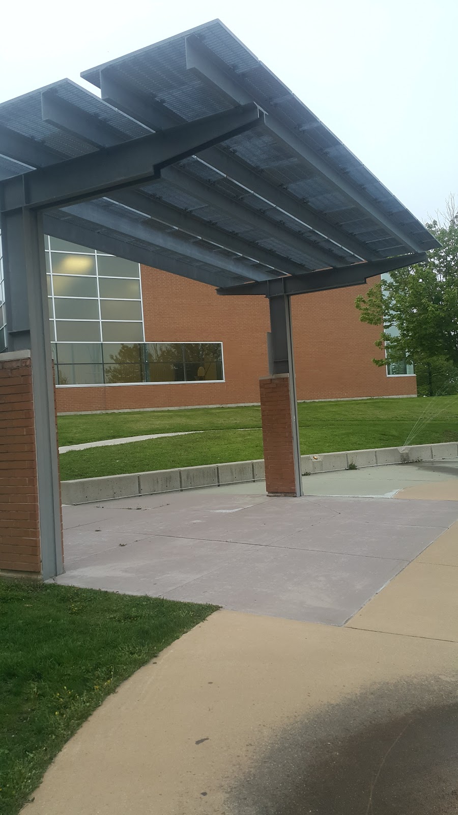Clarkson Community Centre Playground | 2455 Truscott Dr, Mississauga, ON L5J 2B3, Canada