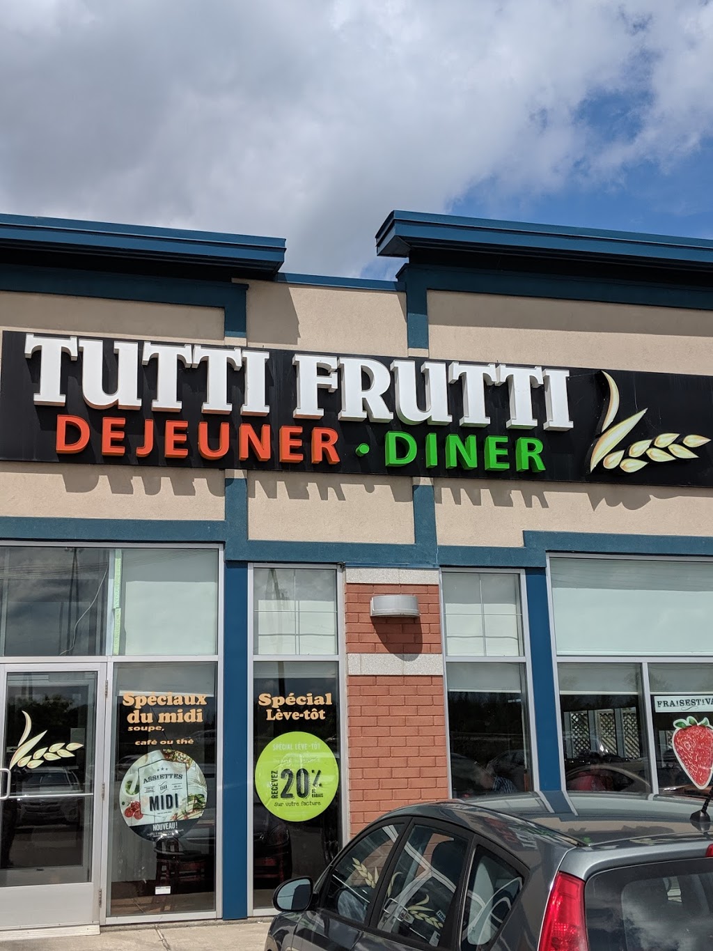 Tutti Frutti déjeuner et diner | 1252 Rue Yves-Blais, Terrebonne, QC J6V 1P7, Canada | Phone: (450) 657-7284