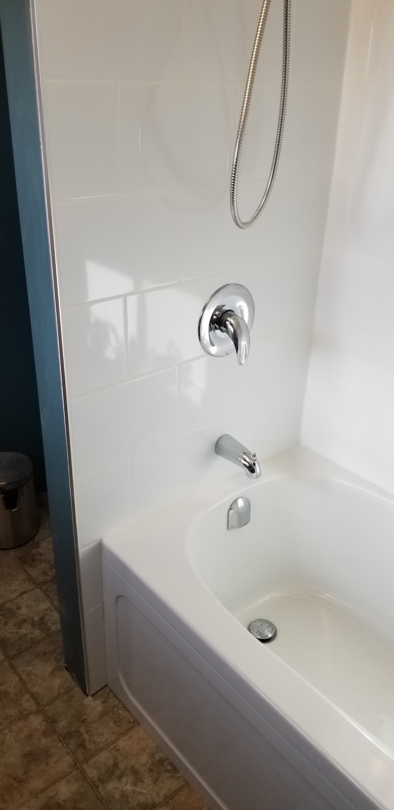 Dove Home Renovation | 15131 Hwy 17, Haley Station, ON K0J 1Y0, Canada | Phone: (613) 432-0479