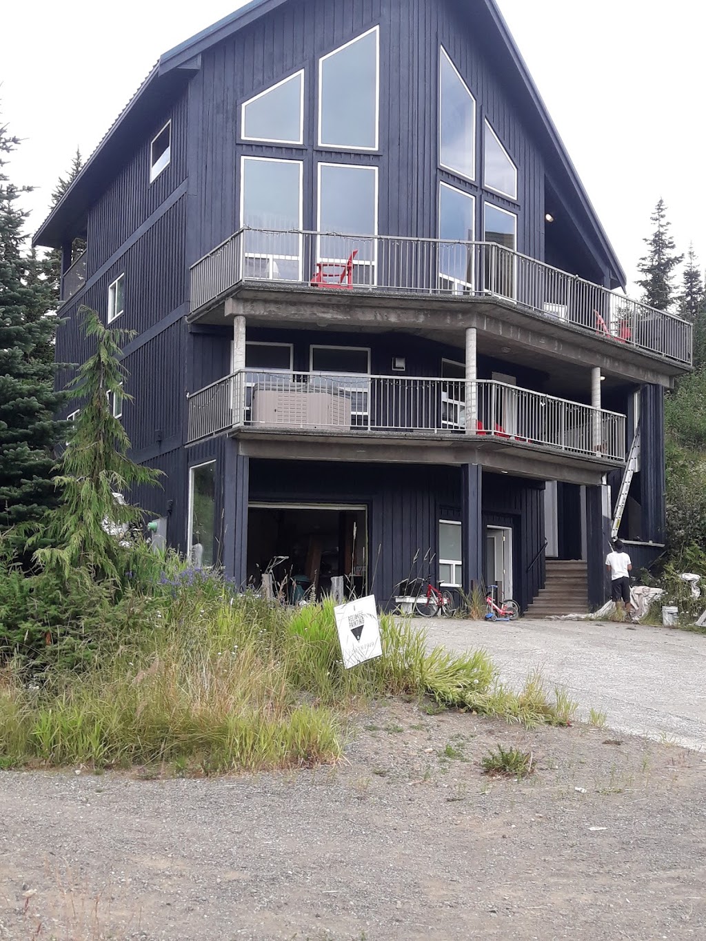 Reliance painting services | 1600 Rodgers Rd, Qualicum Beach, BC V9K 2B2, Canada | Phone: (250) 709-1949