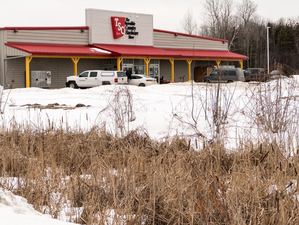 TSC Stores | 231 Lombard St, Smiths Falls, ON K7A 5B8, Canada | Phone: (613) 283-3149